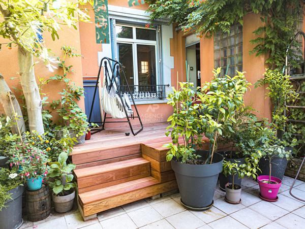 Maison Nanterre 8 pièces, plateau Mont-Valérien, environ 202 m2 850 000 € **  - Référence  15576