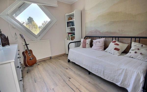 Maison à vendre    6 pièces • 120,05 m2 Élancourt