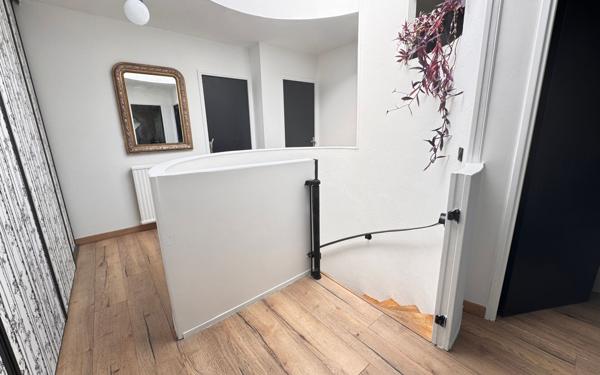 Maison à vendre    6 pièces • 120,05 m2 Élancourt