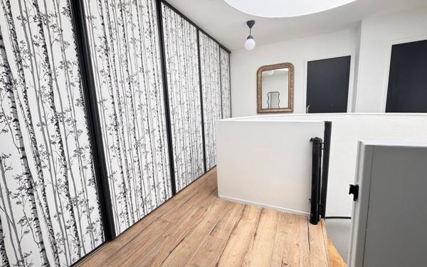 Maison à vendre    6 pièces • 120,05 m2 Élancourt