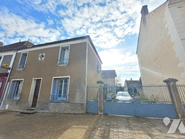 MAISON DE VILLAGE JARDIN DEPENDANCE