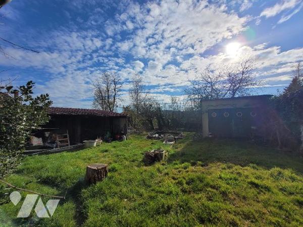 MAISON DE VILLAGE JARDIN DEPENDANCE