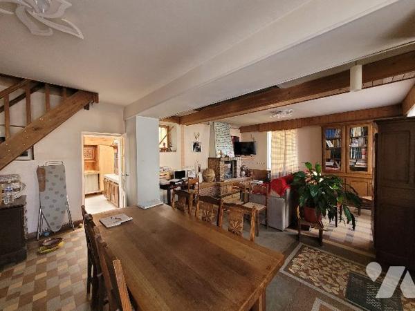 MAISON DE VILLAGE JARDIN DEPENDANCE