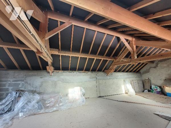 MAISON DE VILLAGE JARDIN DEPENDANCE