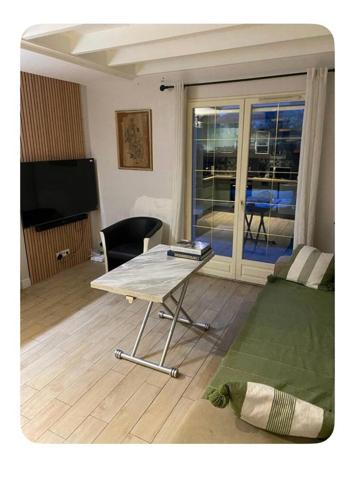 Mouans-Sartoux (06370) MOUANS-SARTOUX – Maison mitoyenne 3 pièces 52 m² - 2 places de parkings