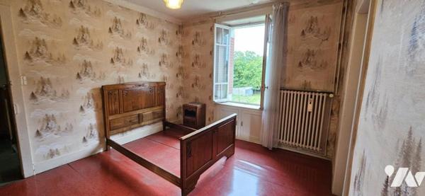 Lot de 2 logements avec dépendances et terrain