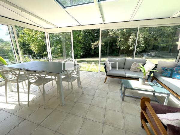 Jolie maison trés entretenue avec jardin arboré