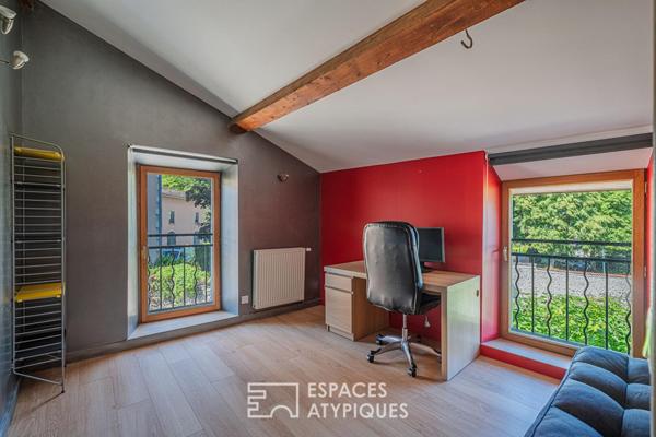 L’élégance minérale, Maison de village du XIXème siècle réinventée