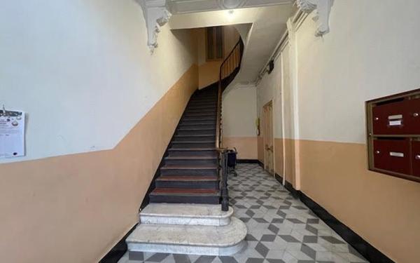 Appartement à vendre    4 pièces •  Toulon