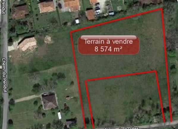 Terrain idéal pour investisseur ou particulier, divisible en plusieurs lots