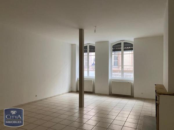 Appartement à louer 4 pièces 115.3m²