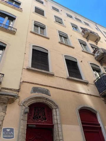 Appartement à louer 4 pièces 115.3m²