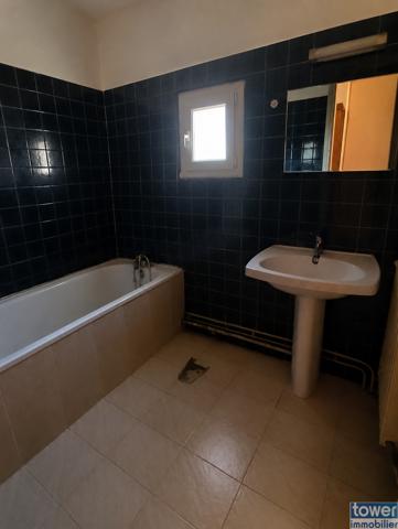 Maison
                                                                                                                                                                                                                                                                                                                        4 pièce(s)                                                                                                                                                                                                          3 chambre(s)                                                                                                                                                                                                          96  m²