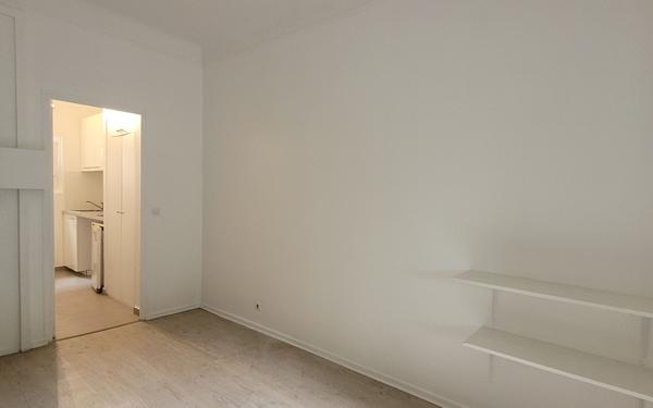 Appartement à louer    1 pièce • 17,83 m2 Issy-les-Moulineaux
