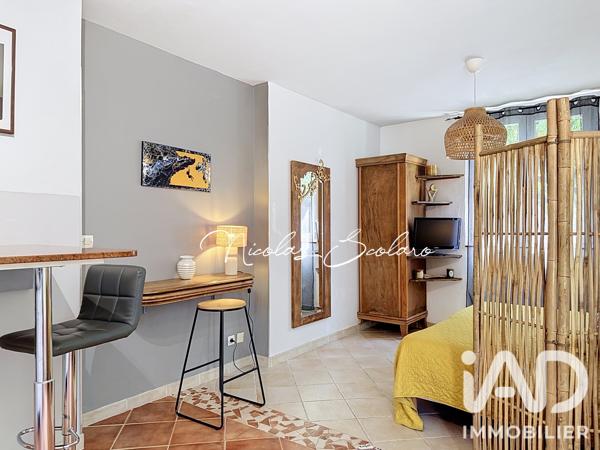 Maison à vendre 6 pièces 162 m² Saint-Andiol