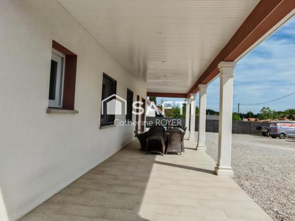 Maison contemporaine de Plain-pied. Prestations de qualité