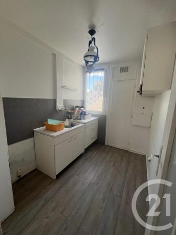 Appartement F4 à vendre  4 pièces - 65,70 m 2   GENNEVILLIERS  - 92