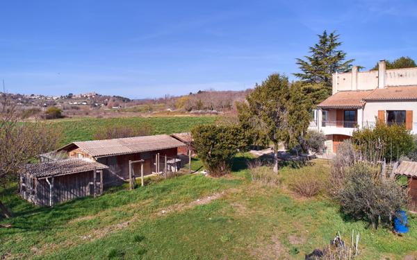 Maison à vendre    6 pièces • 181 m2 Manosque