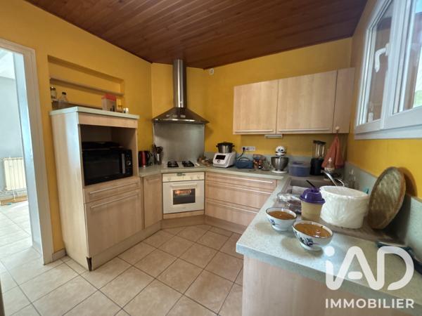 Maison à vendre 8 pièces 191 m² Saint-Julien-en-Born