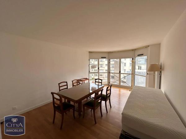 Appartement à louer 4 pièces 110m² Tours (37000)