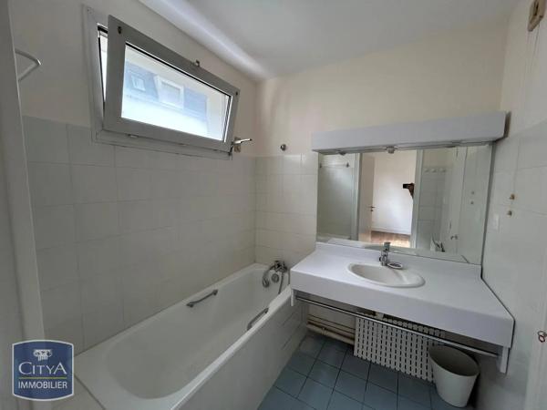 Appartement à louer 4 pièces 110m² Tours (37000)