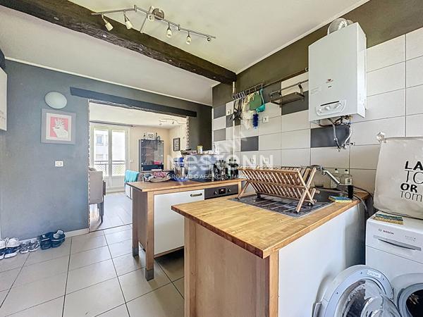 Nantes Tortière - T3 à rafraichir de 57m2 avec place de stationnement et cave