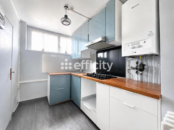 Appartement
         5 pièces
        - 82 m² 297 000 € *