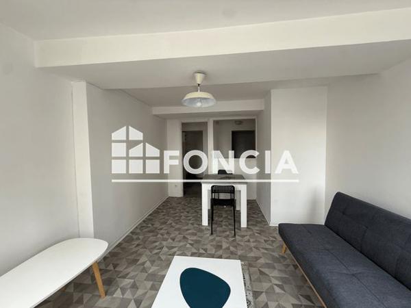 Location Appartement 2 pièces 36.75 m² - 27 AVENUE MARGUERITTE Sedan 08200