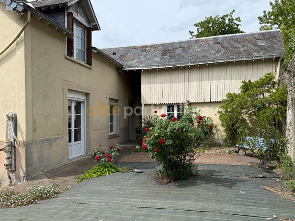 Vente Maison76 m² - 4 Pièces - LAVAL (53000)