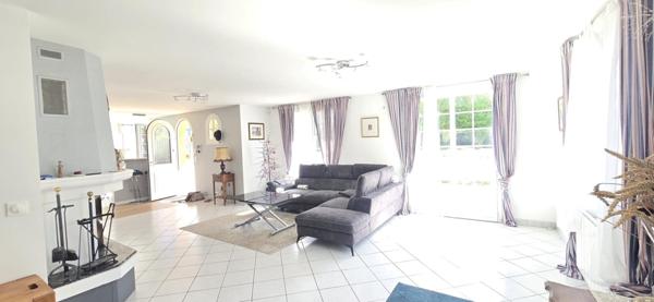 Maison 195m2 - Double garage - Dépendances