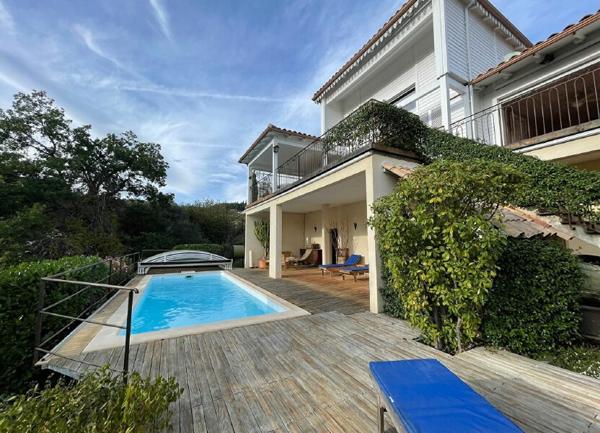 Maison à vendre    3 pièces • 145 m2 Vence