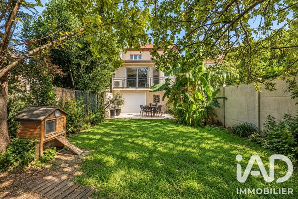 Maison à vendre 7 pièces 180 m² Villejuif