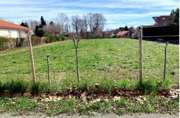 à vendre ODOS - TARBES Terrain constructible de 3 000,00 m² avec CU