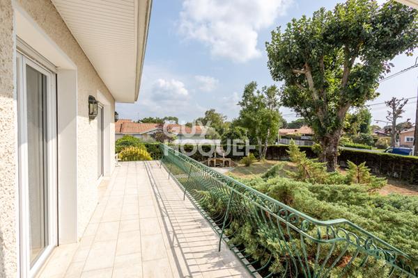 Maison familiale ? Calme, espace et charme des années 70