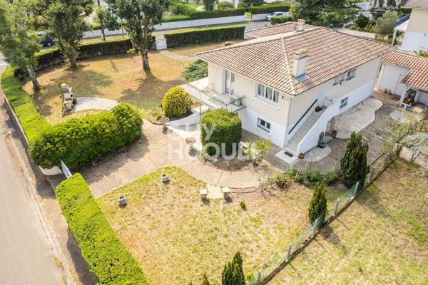 Maison familiale ? Calme, espace et charme des années 70