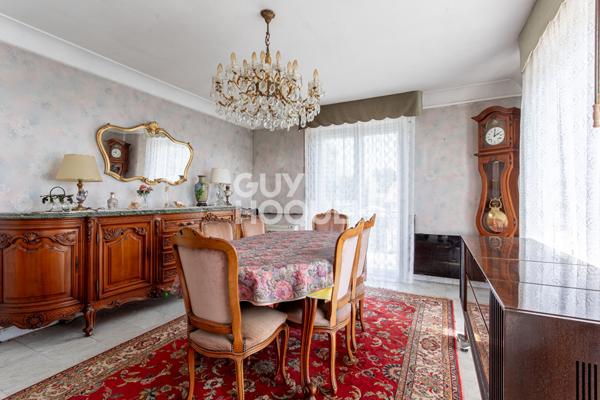 Maison familiale ? Calme, espace et charme des années 70