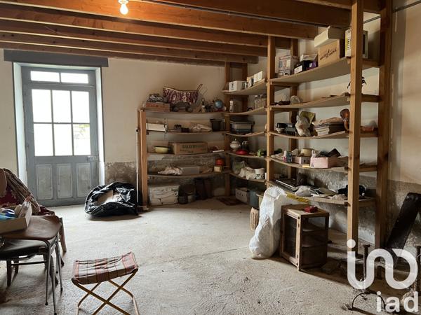 Maison à vendre 1 pièce 215 m² Celles-sur-Belle