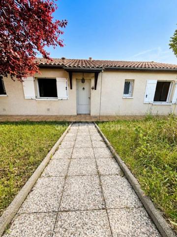 🏡 Maison de plain-pied 137 m² – 3 chambres – Véranda – Garage – Terrain clos de 620 m² 🌳 à Ruelle