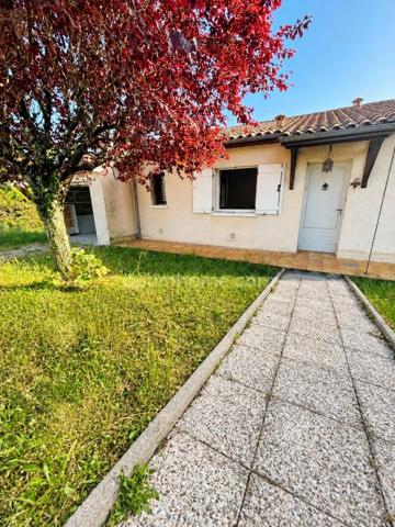 🏡 Maison de plain-pied 137 m² – 3 chambres – Véranda – Garage – Terrain clos de 620 m² 🌳 à Ruelle