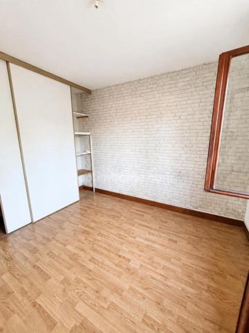 🏡 Maison de plain-pied 137 m² – 3 chambres – Véranda – Garage – Terrain clos de 620 m² 🌳 à Ruelle