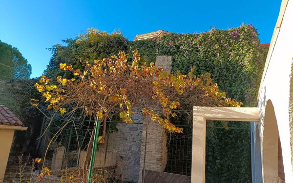 Maison à vendre    4 pièces •  Nîmes