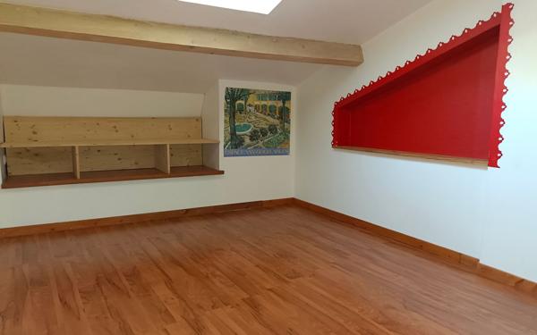 Maison à vendre    4 pièces •  Nîmes