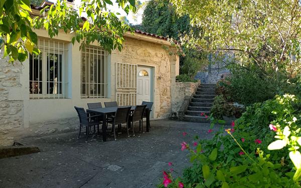 Maison à vendre    4 pièces •  Nîmes