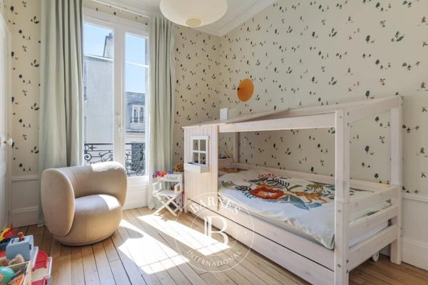 Paris 17ème, Appartement 4 Chambres -  145 m² à vendre