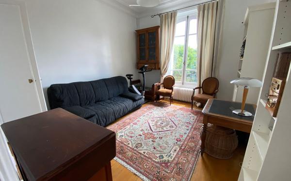 Maison à vendre    9 pièces • 272 m2 Saint-Maur-des-Fossés