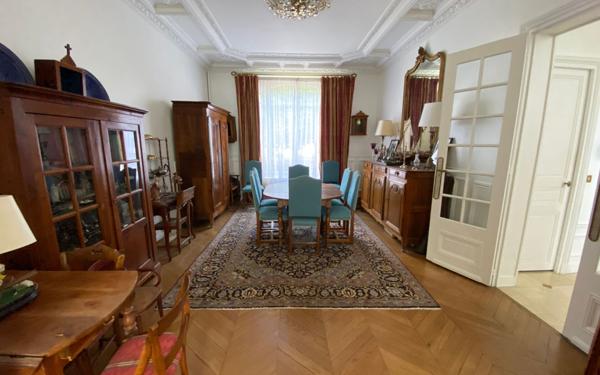 Maison à vendre    9 pièces • 272 m2 Saint-Maur-des-Fossés