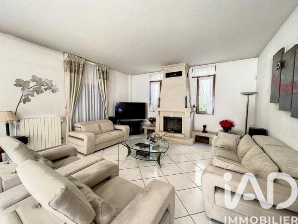 Maison à vendre 6 pièces 270 m² Saint-Denis