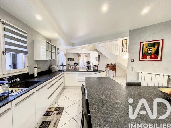 Maison à vendre 6 pièces 270 m² Saint-Denis
