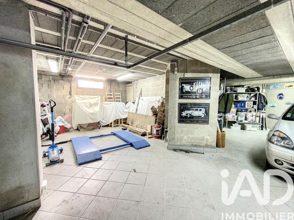 Maison à vendre 6 pièces 270 m² Saint-Denis