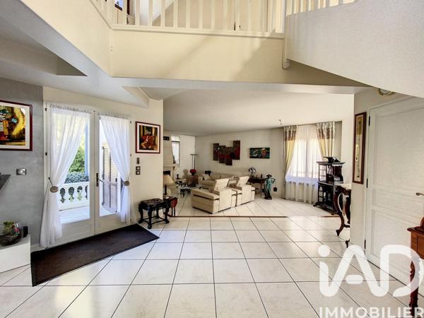 Maison à vendre 6 pièces 270 m² Saint-Denis